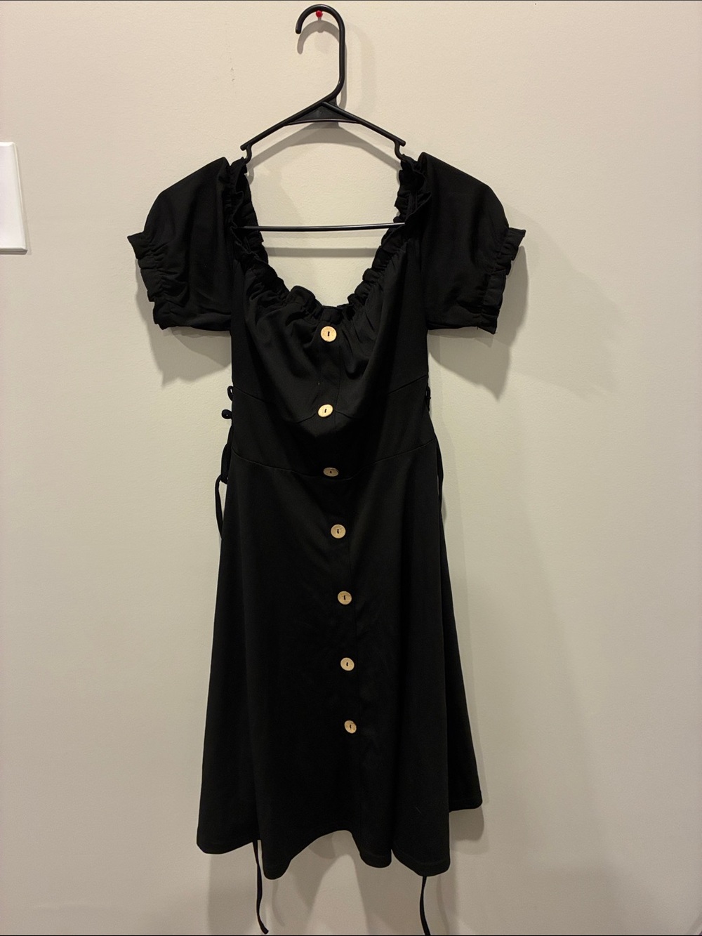Scarlet Darkness Black Button-Front Puff Sleeve Dress